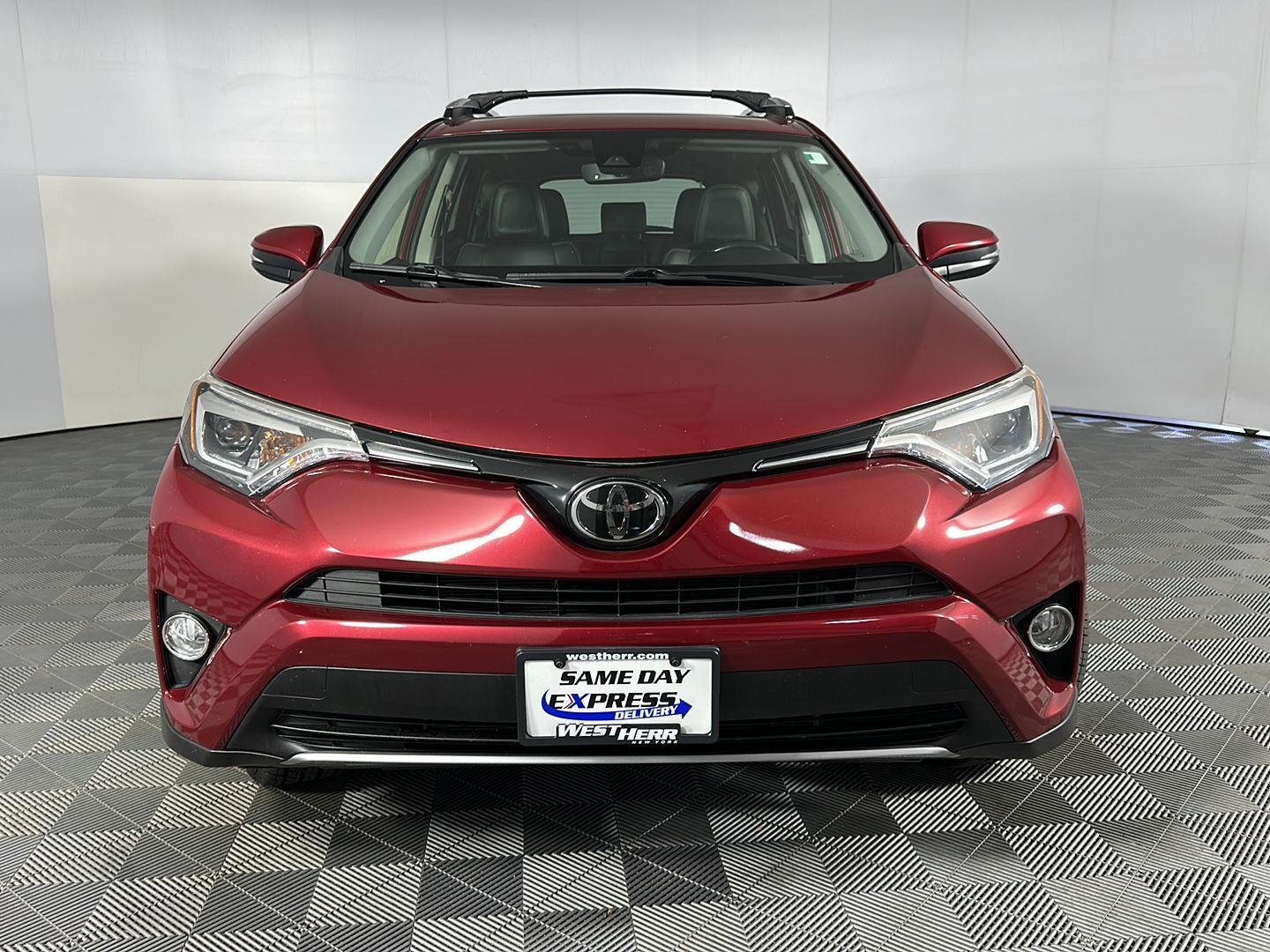 Used 2018 Pearl Toyota Limited image 2
