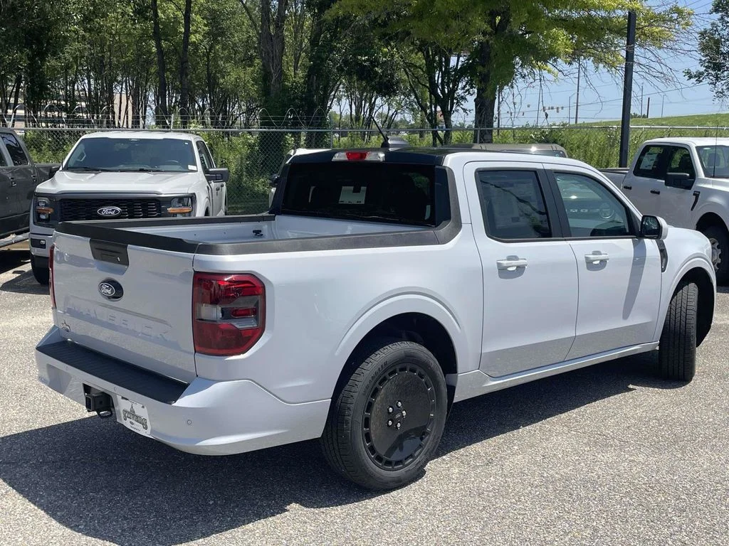 New 2026 White Ford Lobo Standard image 3