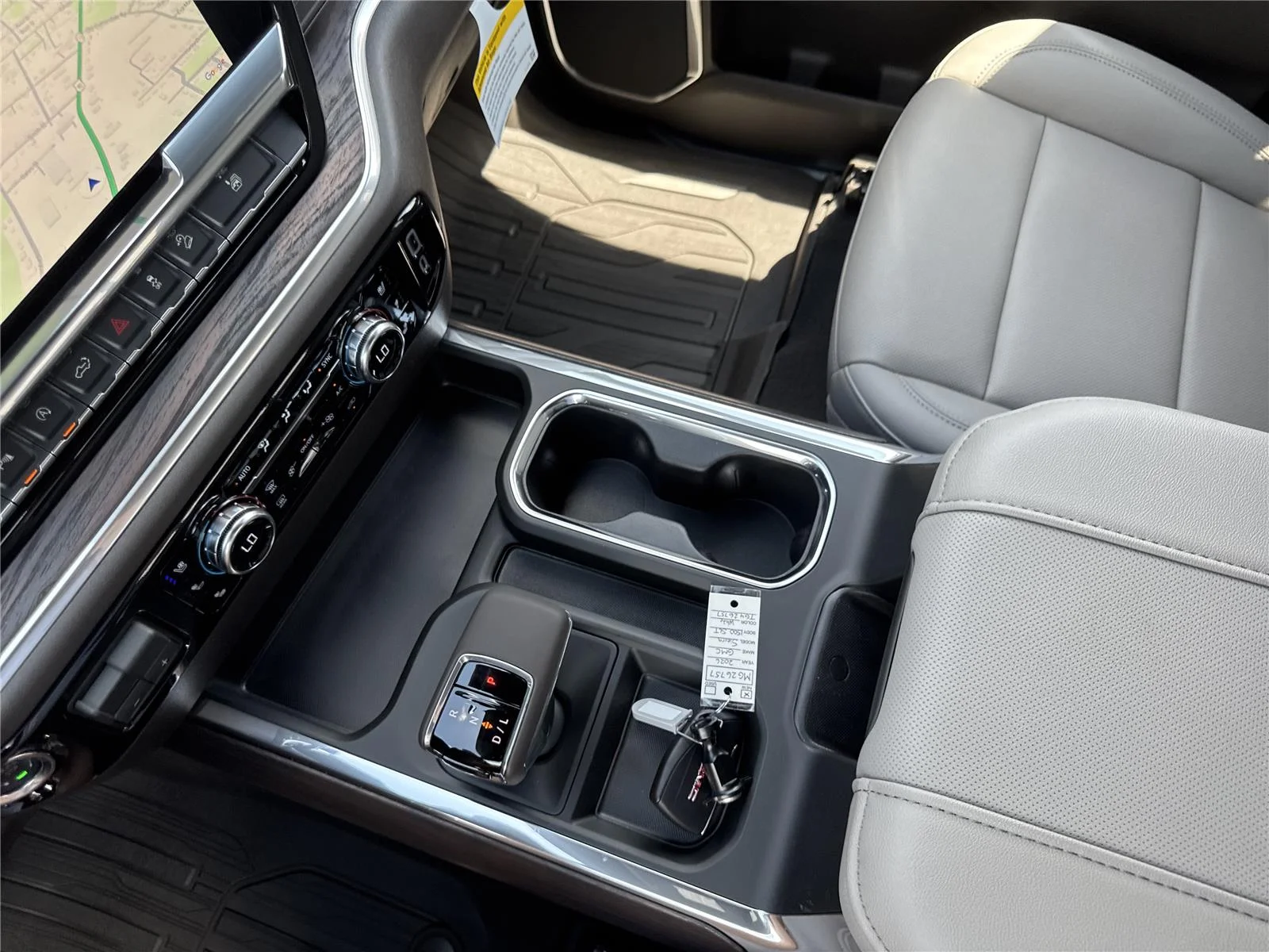 New 2026 Summit White GMC SLT image 28