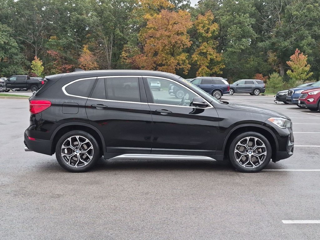 Used 2022 Black BMW xDrive28i image 8