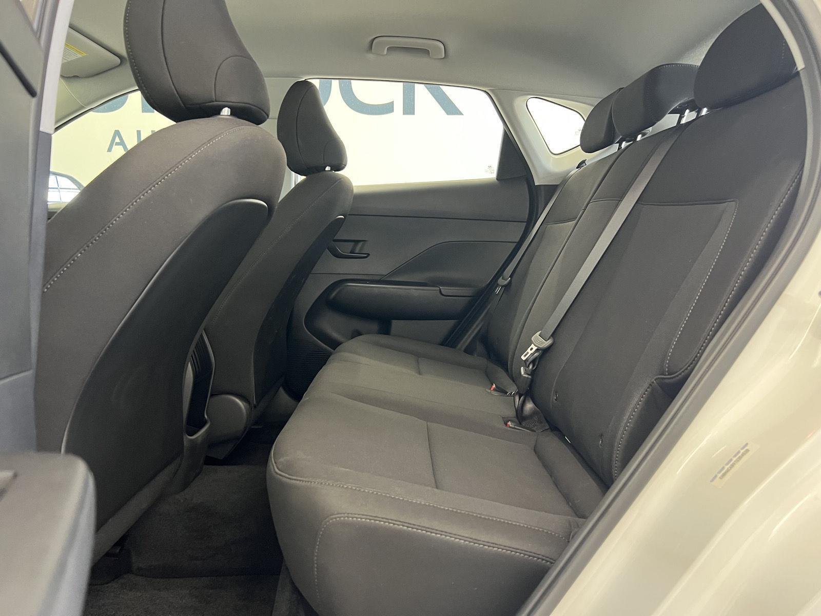 2026 Hyundai Kona SE - Photo 25