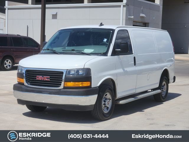 Used 2022 White GMC Work Van image 3