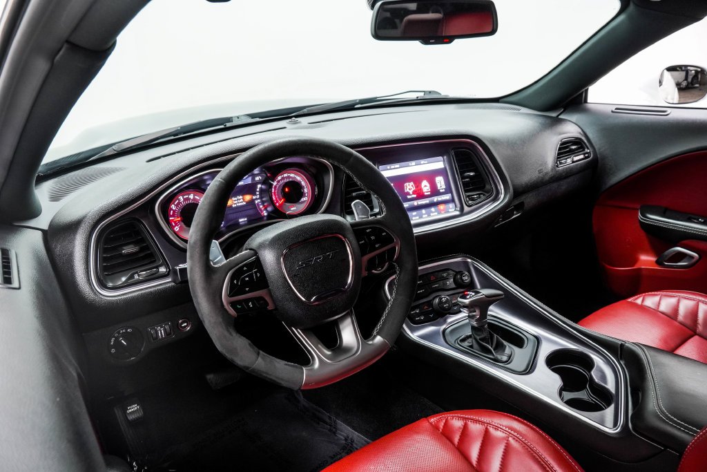 Used 2018 White Dodge SRT image 4