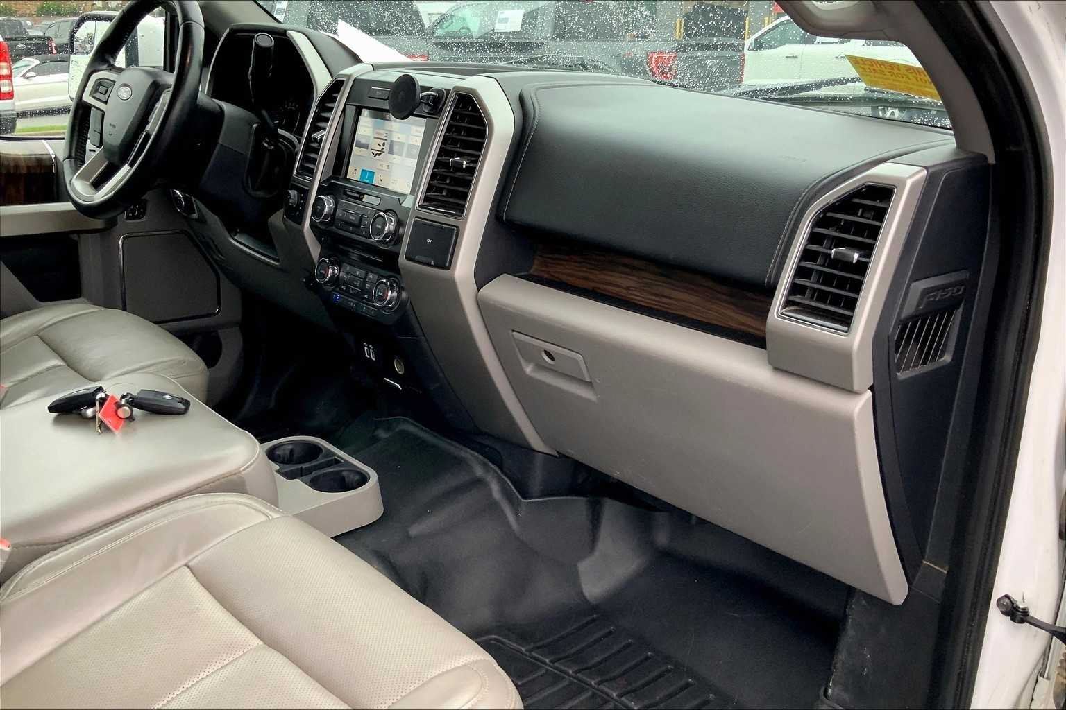 Used 2018 Oxford White Ford LARIAT image 16