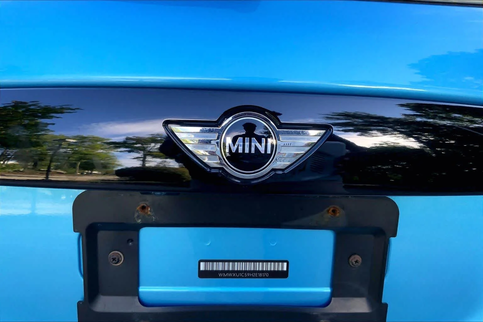 Used 2017 Electric Blue Metallic MINI Cooper image 30
