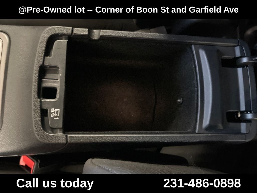 Used 2020 White Jeep Laredo image 28