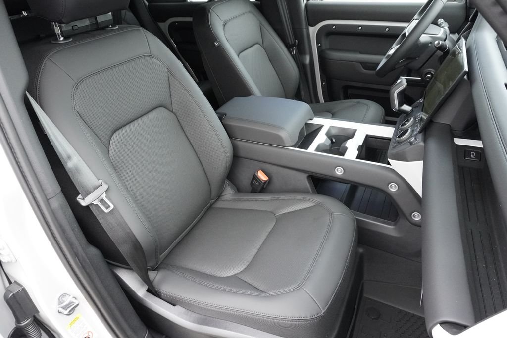 New 2026 Borasco Grey Land Rover S image 24