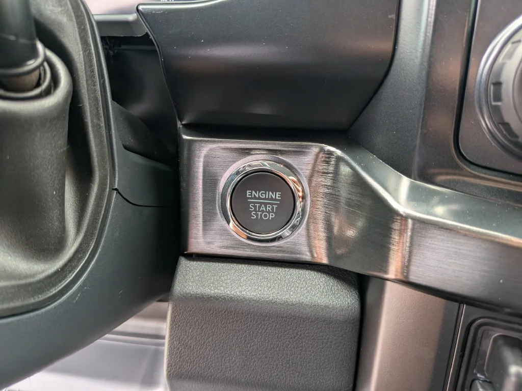 New 2026 Glacier Gray Metallic Tri-Coat Ford F-250® Lariat® image 28
