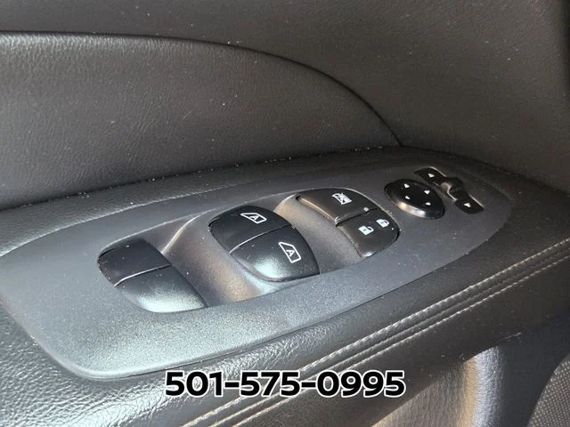 Used 2020 Silver Nissan SV image 31