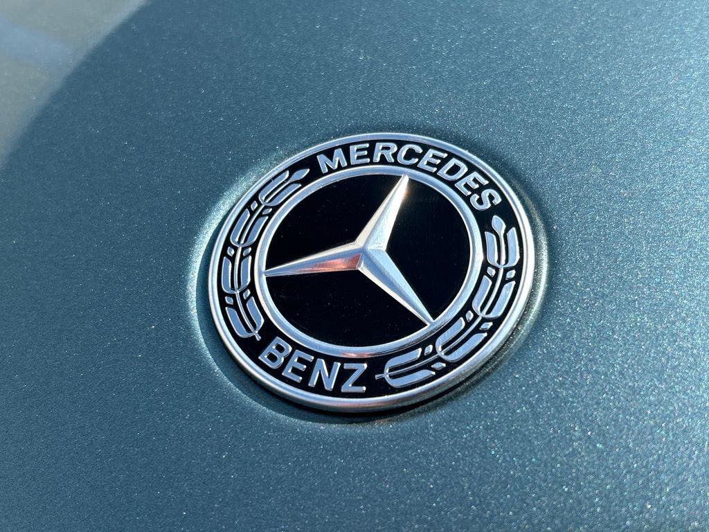New 2027 Verde Silver Metallic Mercedes-Benz GLC 300 image 68