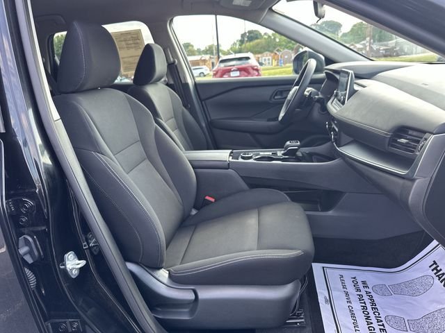 Used 2025 Black Nissan S image 29