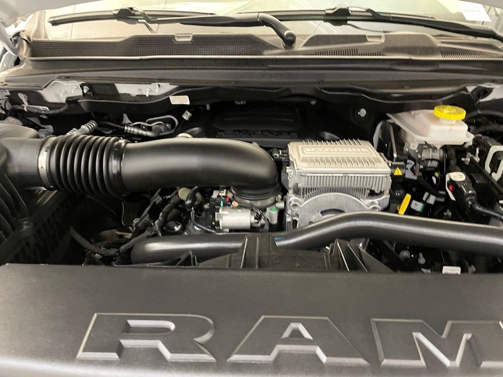 New 2026 Bright White Clear-Coat Exterior Paint RAM Laramie America 250 image 23