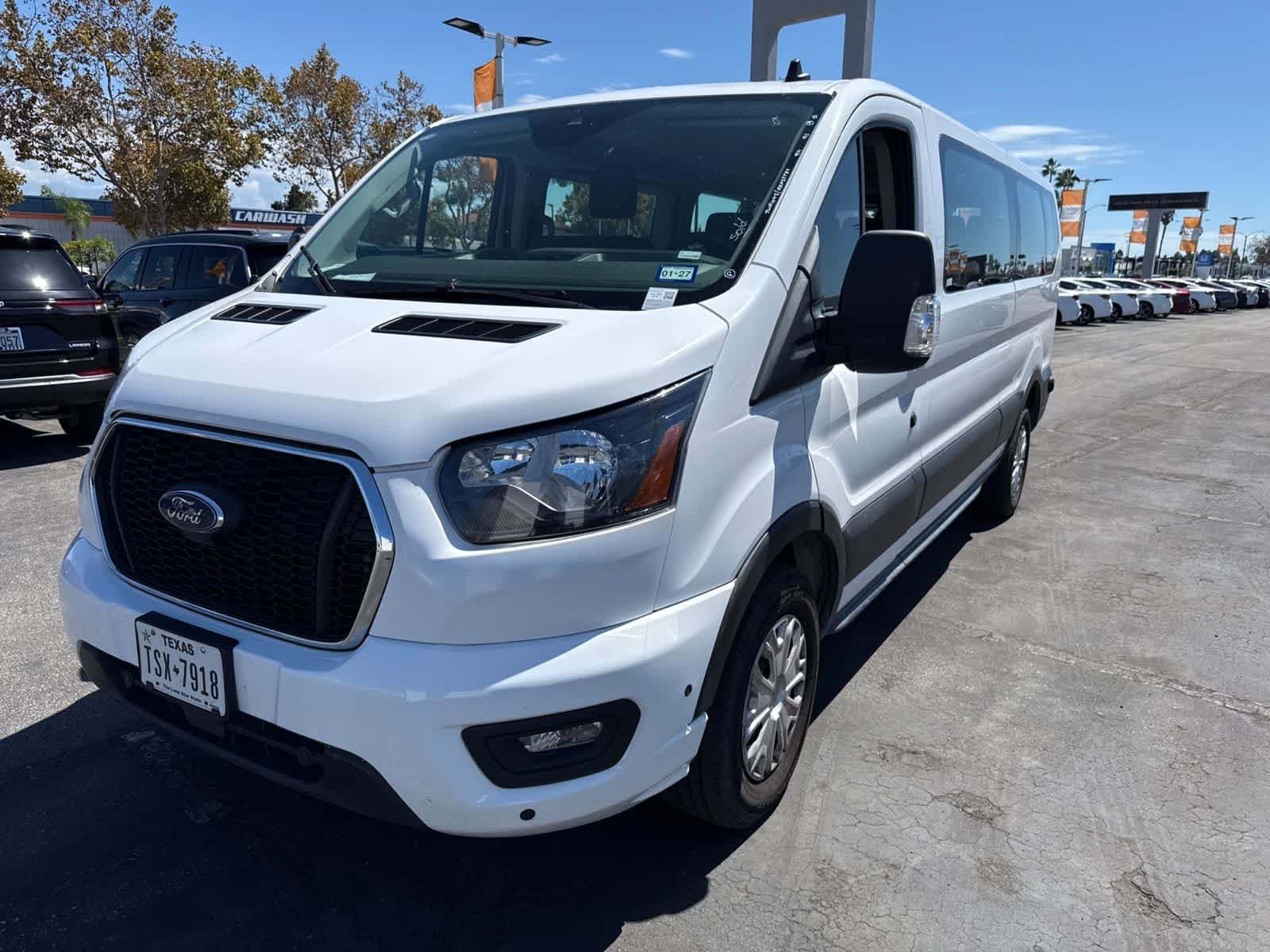 2024 Ford Transit Passenger Wagon XLT