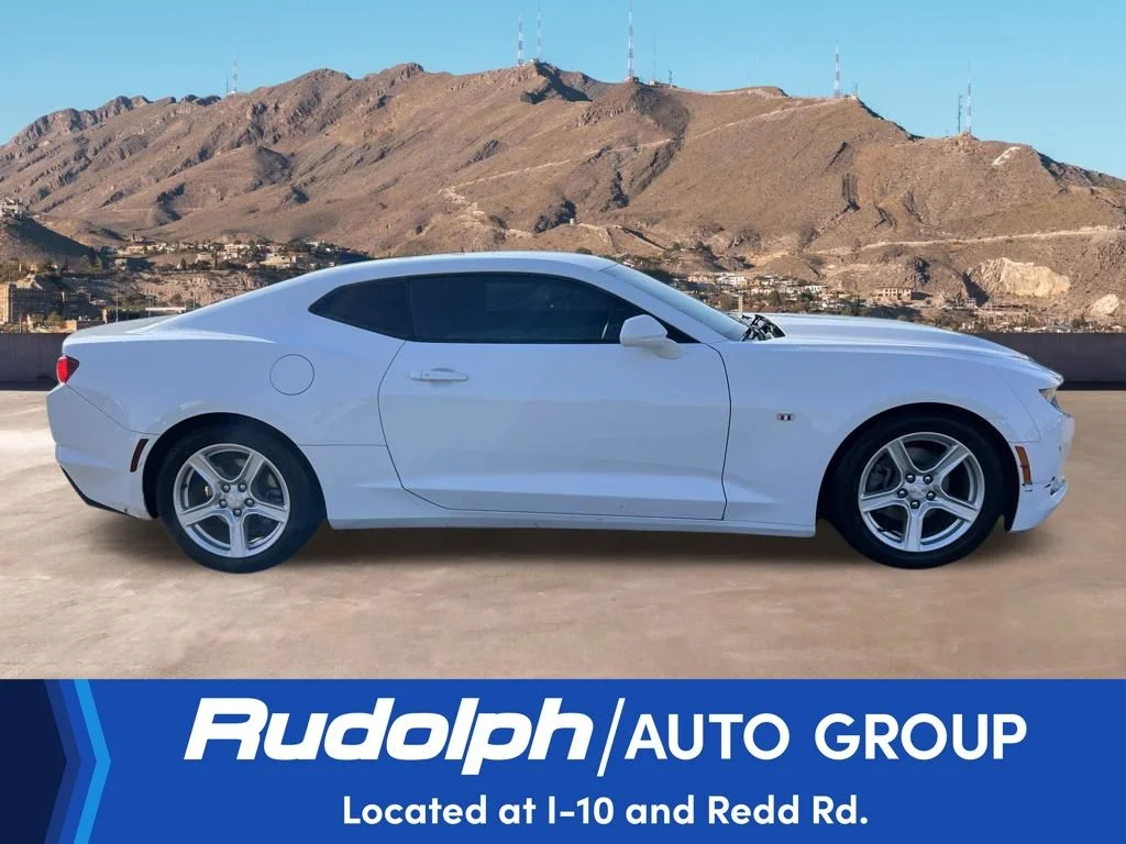 Used 2022 White Chevrolet 1LT image 6