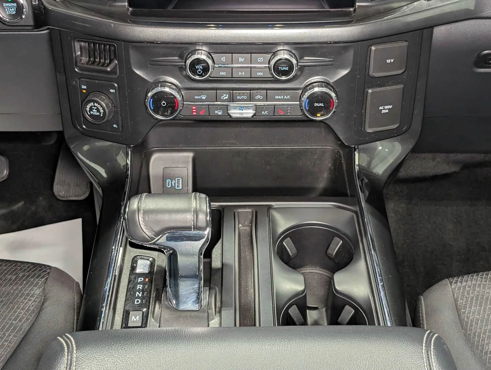 Used 2022 Agate Black Ford XLT image 19
