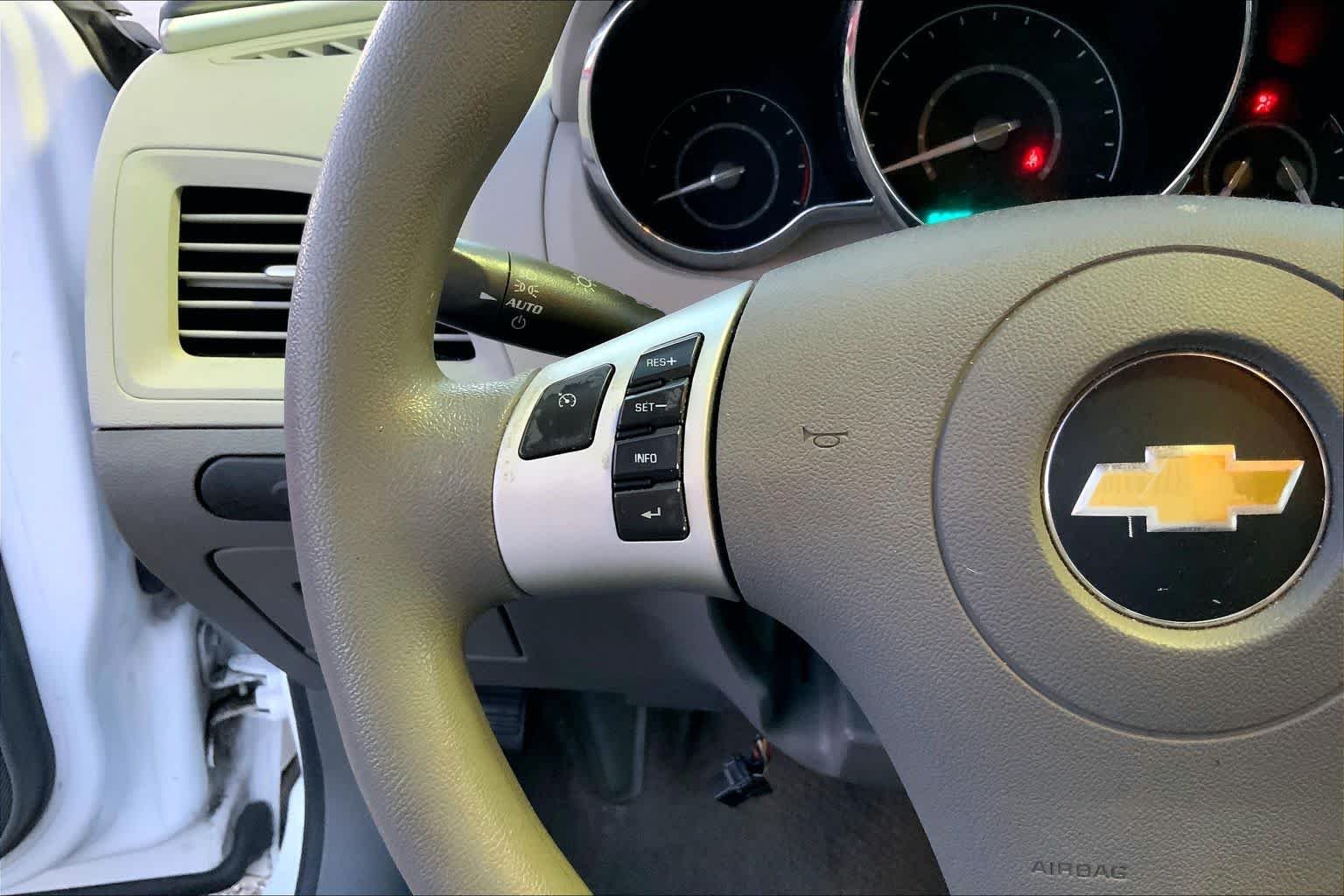 Used 2012 Summit White Chevrolet LS w/1FL image 20