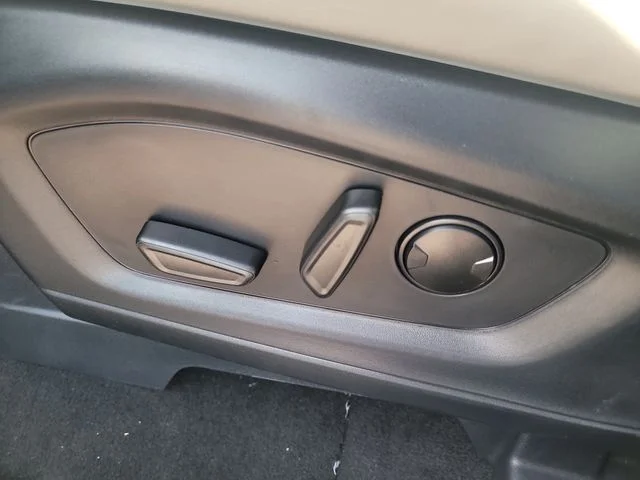 New 2027 Gray Metallic Ford Active image 22