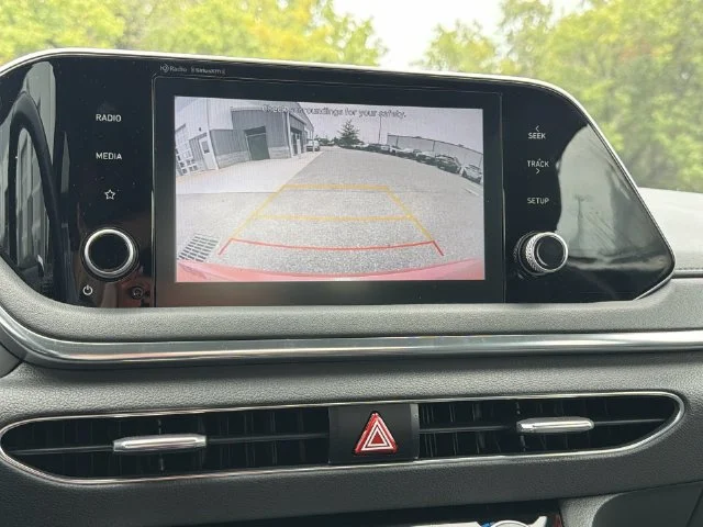 Used 2021 Red Hyundai SEL Plus image 18