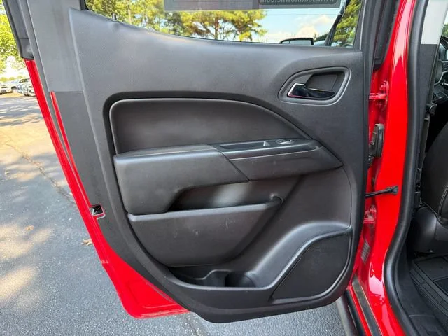 Used 2018 RED HOT Chevrolet 4WD ZR2 image 21