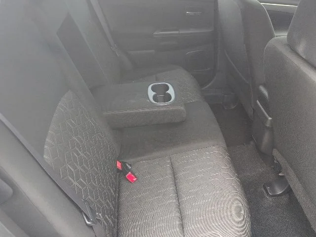 Used 2024  Mitsubishi 2.0 ES image 14