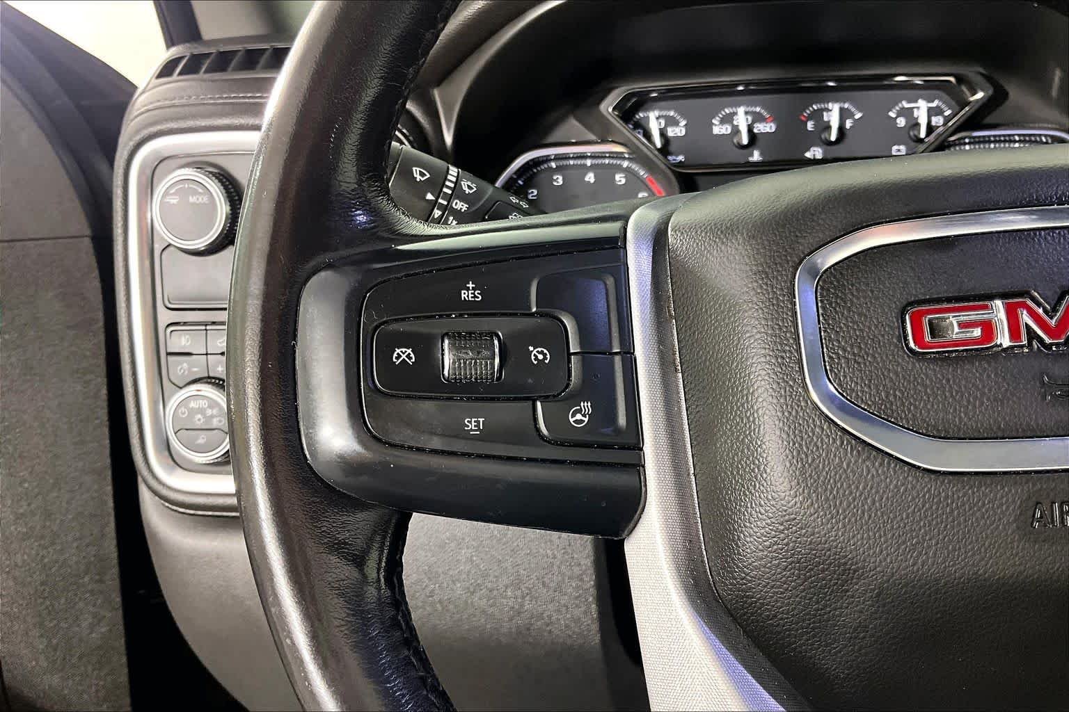 Used 2021 Pacific Blue Metallic GMC SLT image 22