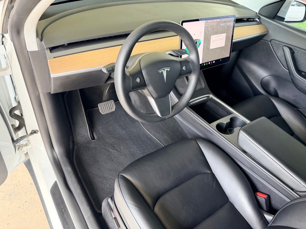 Used 2021  Tesla Long Range image 12
