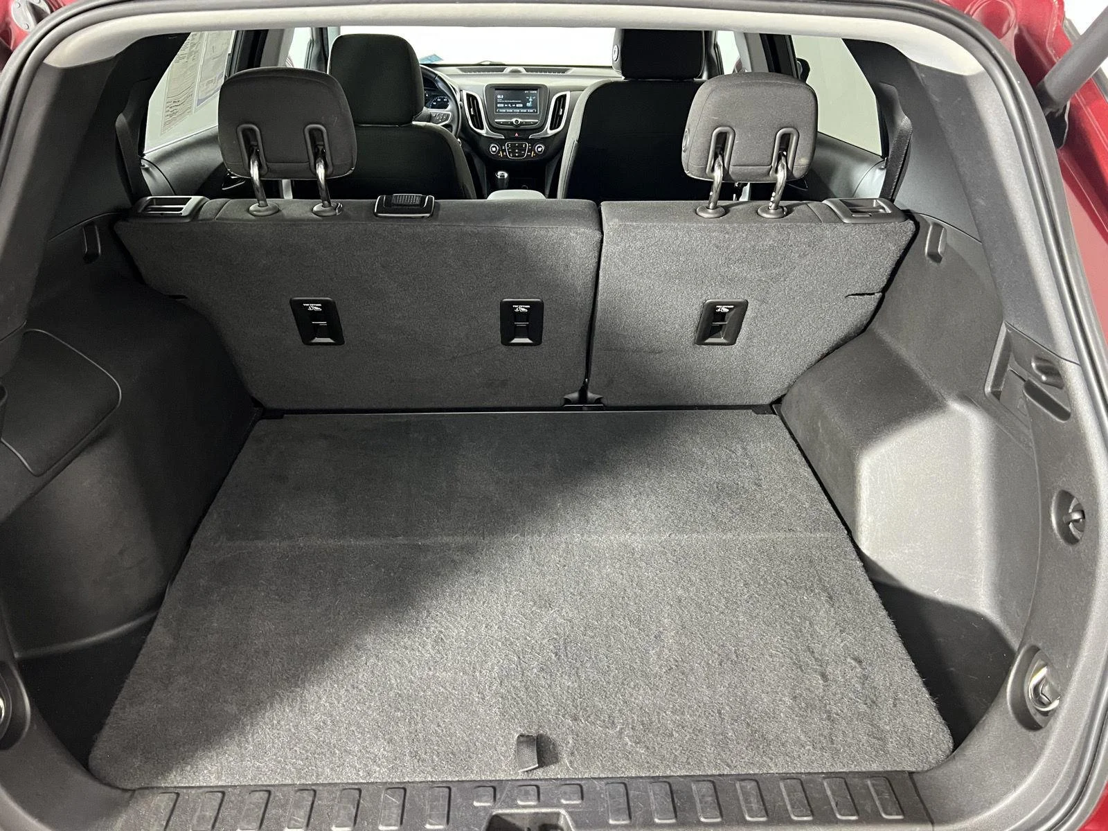 Used 2018 Cajun Red Tintcoat Chevrolet LT image 21