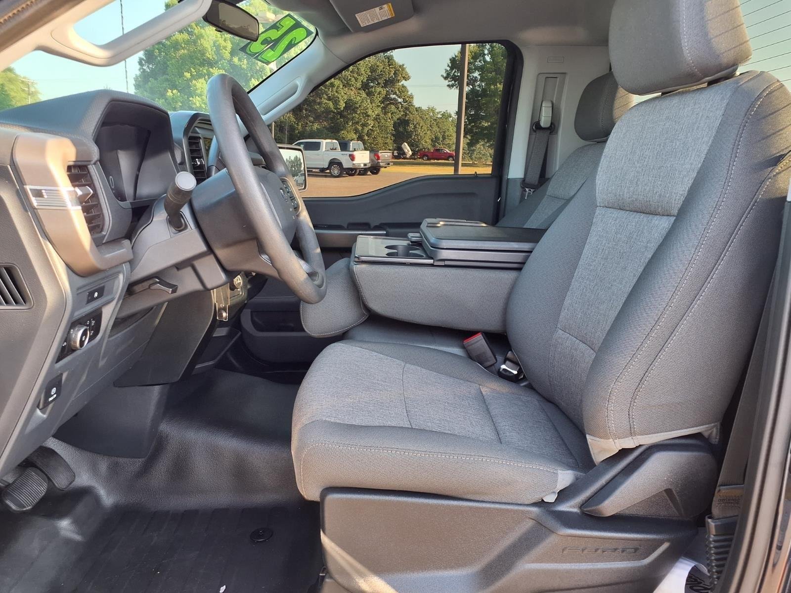 Used 2025 Blue Ford XL image 19