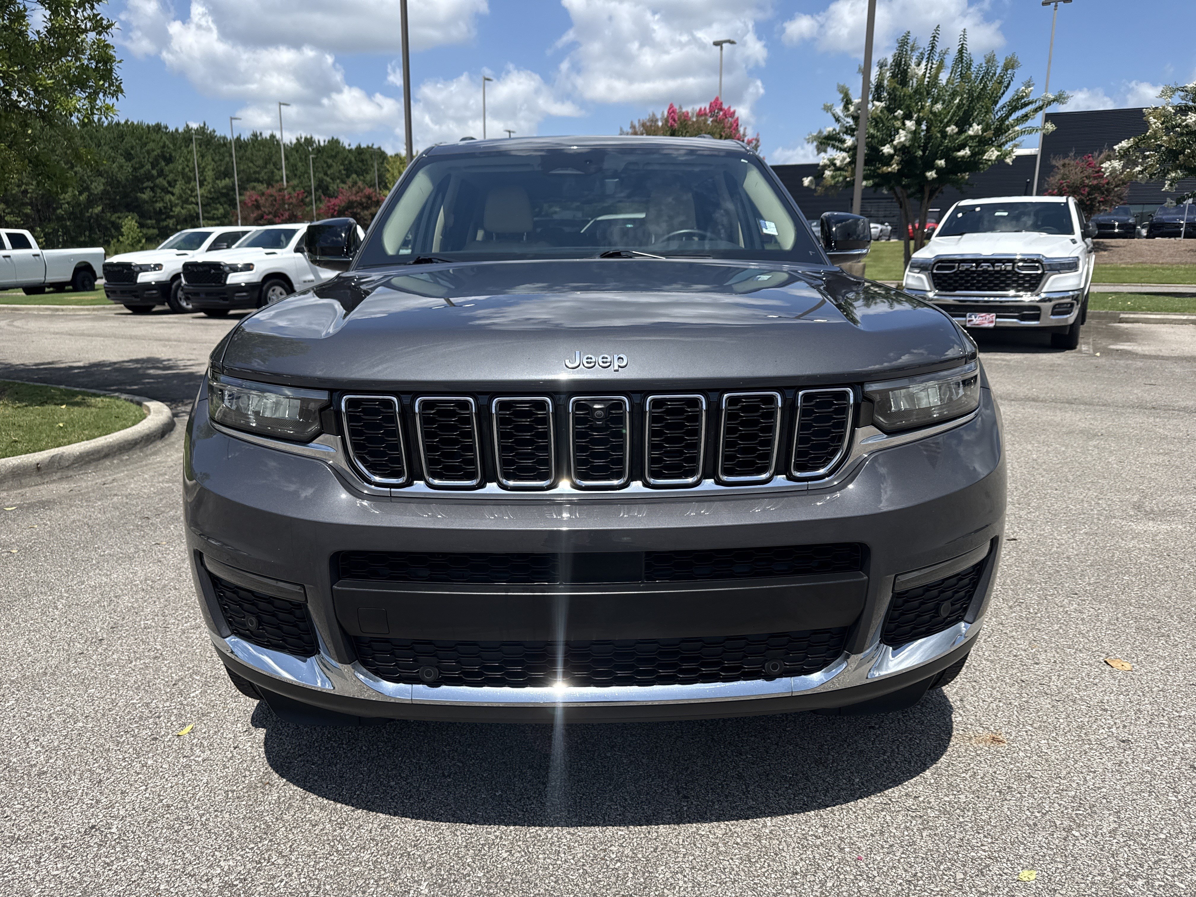 Used 2022 Baltic Gray Metallic Clearcoat Jeep Limited image 2