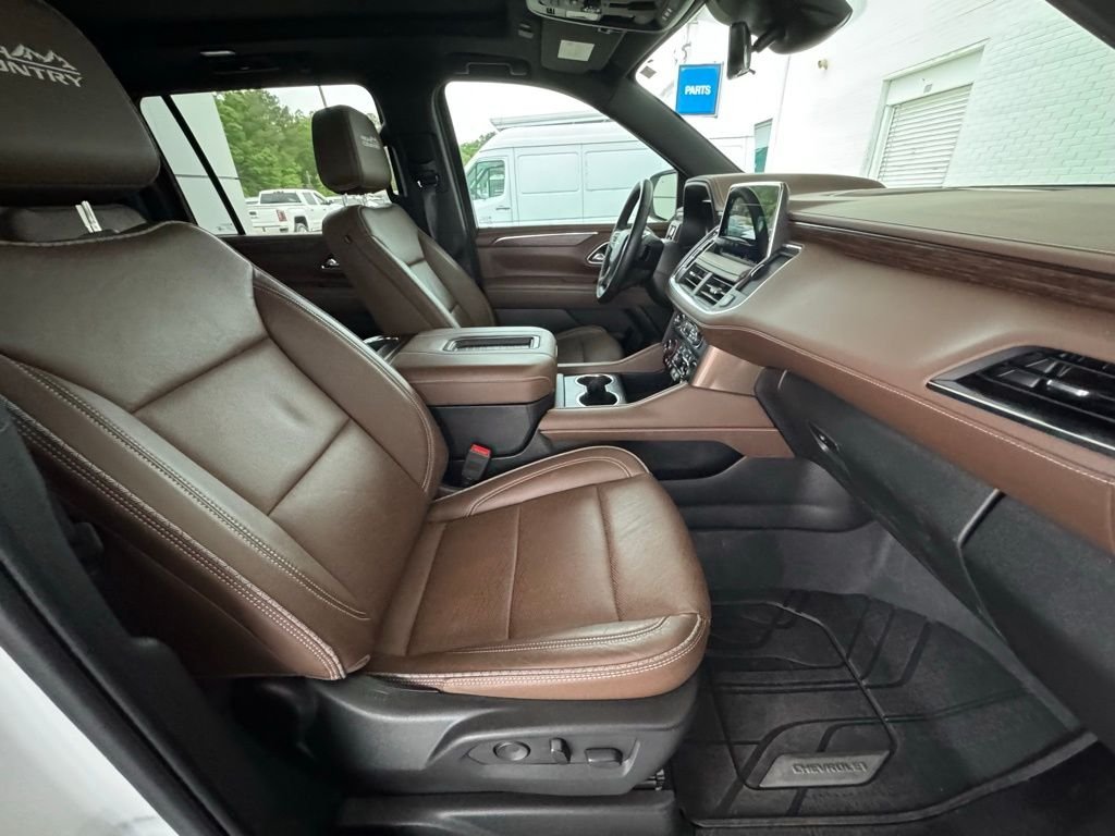 Used 2024 Beige Chevrolet High Country image 17