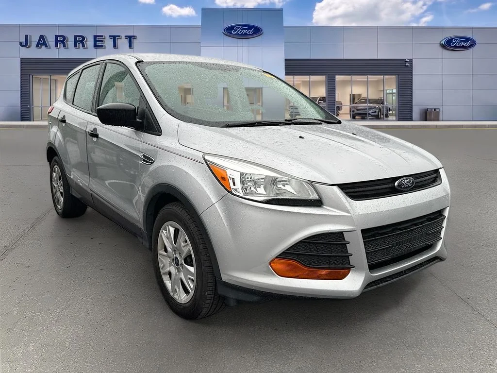 Used 2016 Silver Ford S image 1