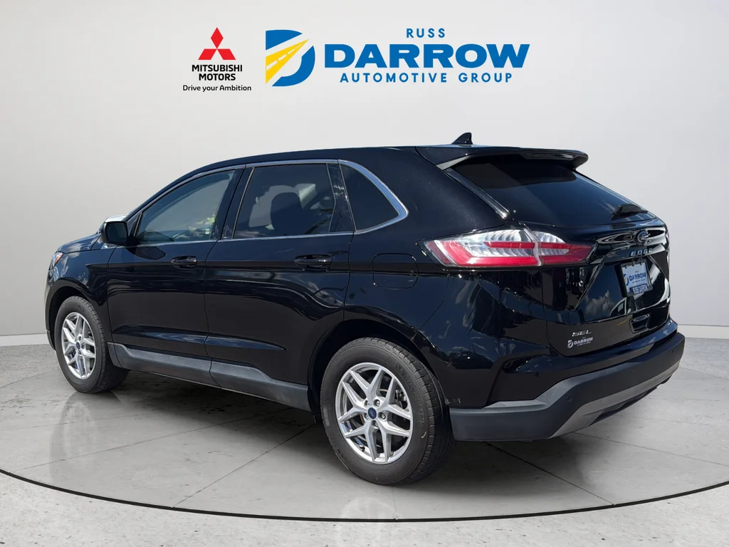 Used 2024 Black Ford SEL image 3
