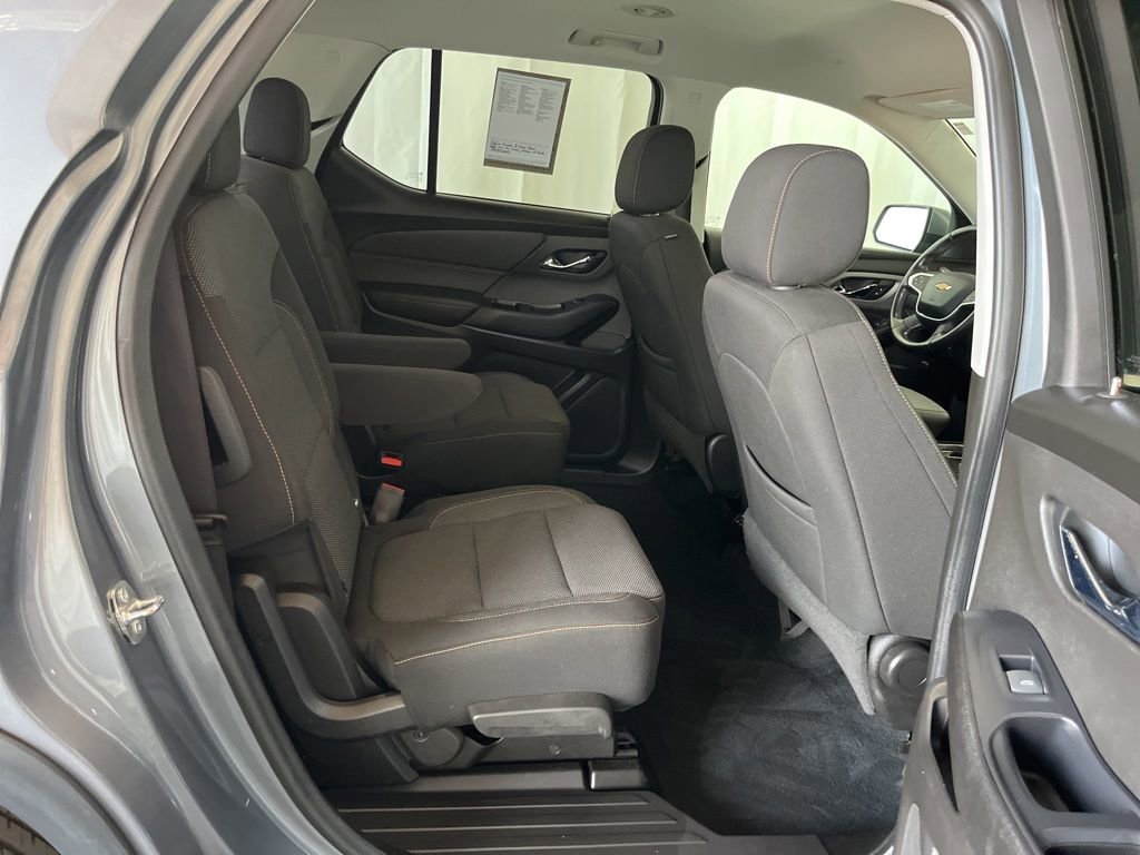Used 2021 Satin Steel Metallic Chevrolet LT Cloth image 21