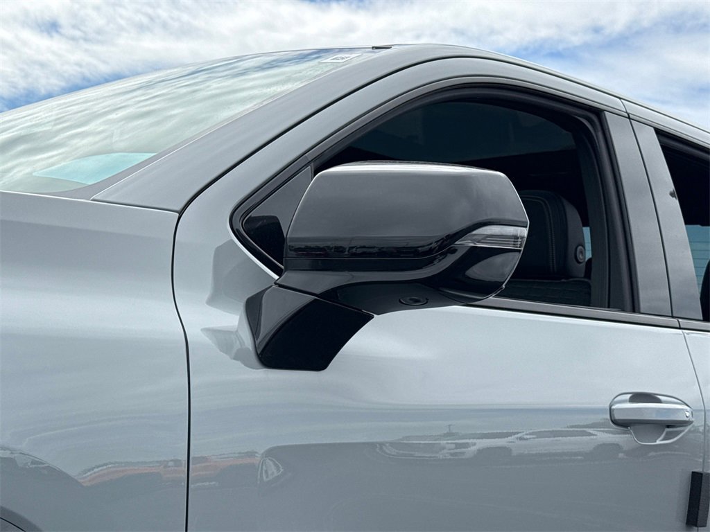 2025 GMC SIERRA - Image 11