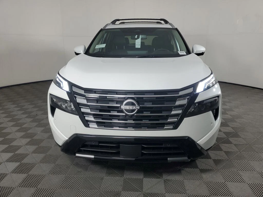 New 2026 White Nissan Platinum image 9