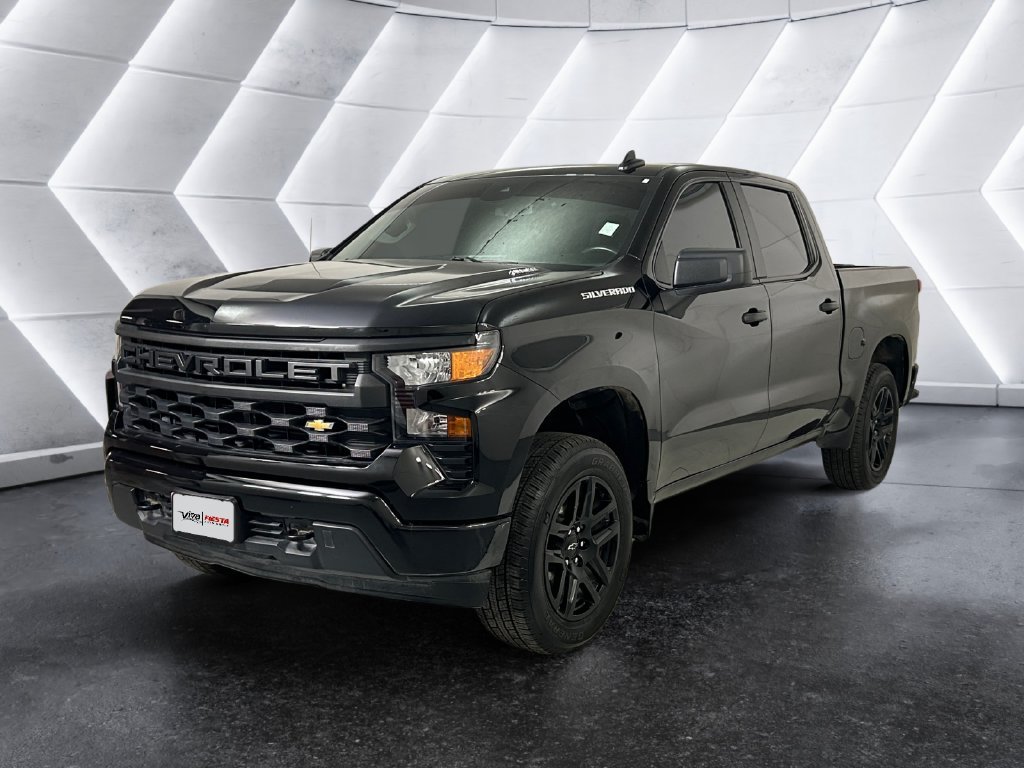 Used 2025 Black Chevrolet Custom image 3