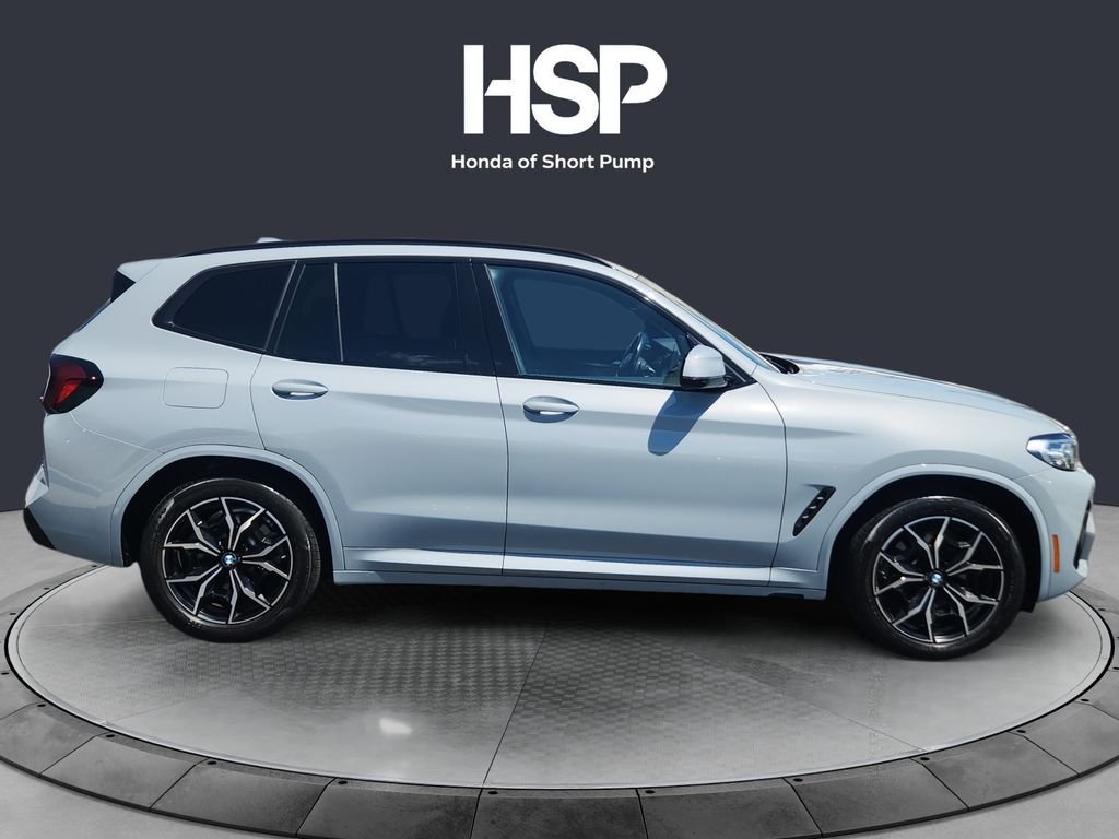 Used 2023 Gray Metallic BMW xDrive30i image 6