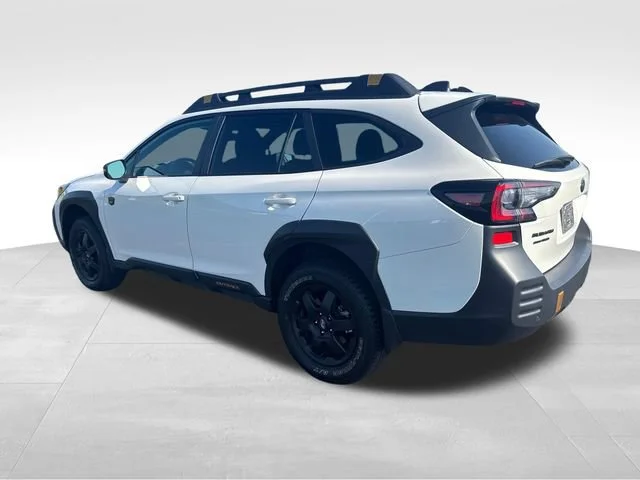 Used 2025 White Subaru Wilderness image 3