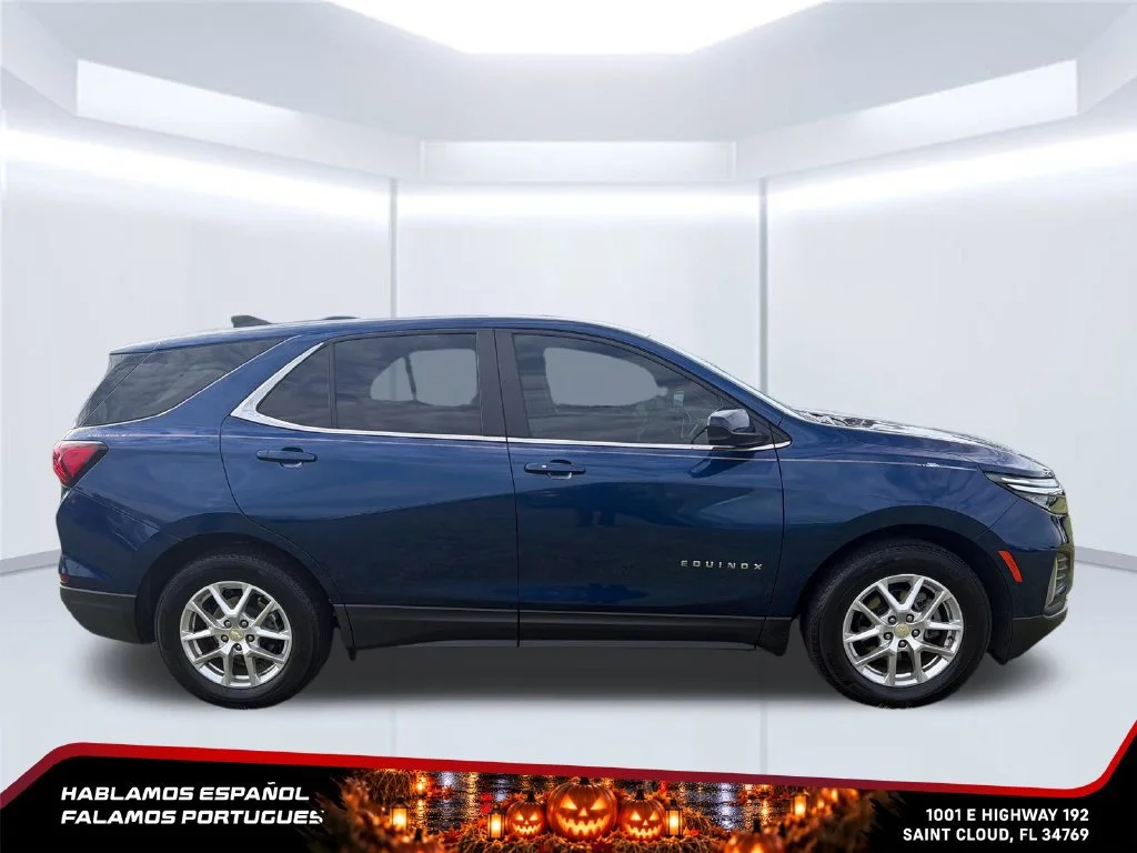 Used 2023 BLUE GLOW METALLIC Chevrolet LT image 6