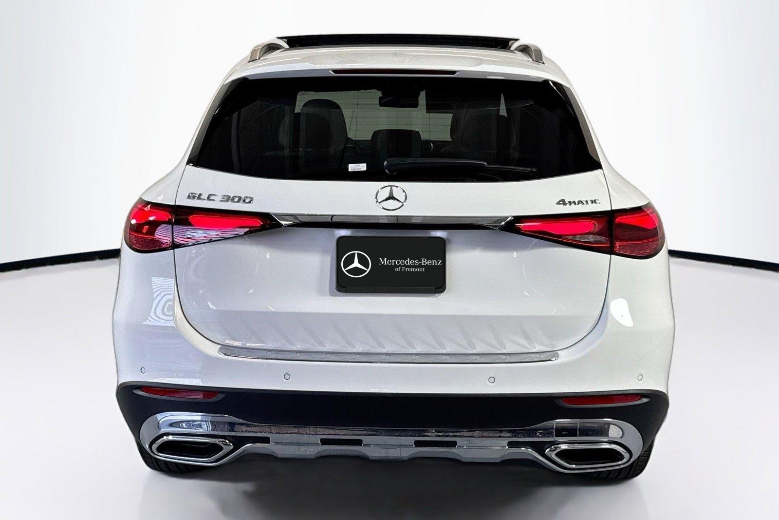 New 2026 Polar White Mercedes-Benz GLC 300 image 6