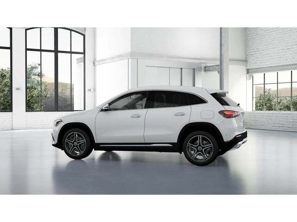 New 2026 White Mercedes-Benz GLA 250 image 32