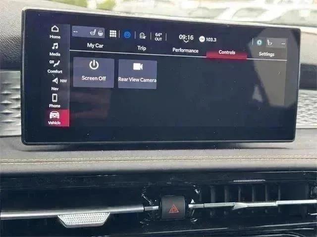 New 2025 Milano White Exterior Paint Alfa Romeo  image 15