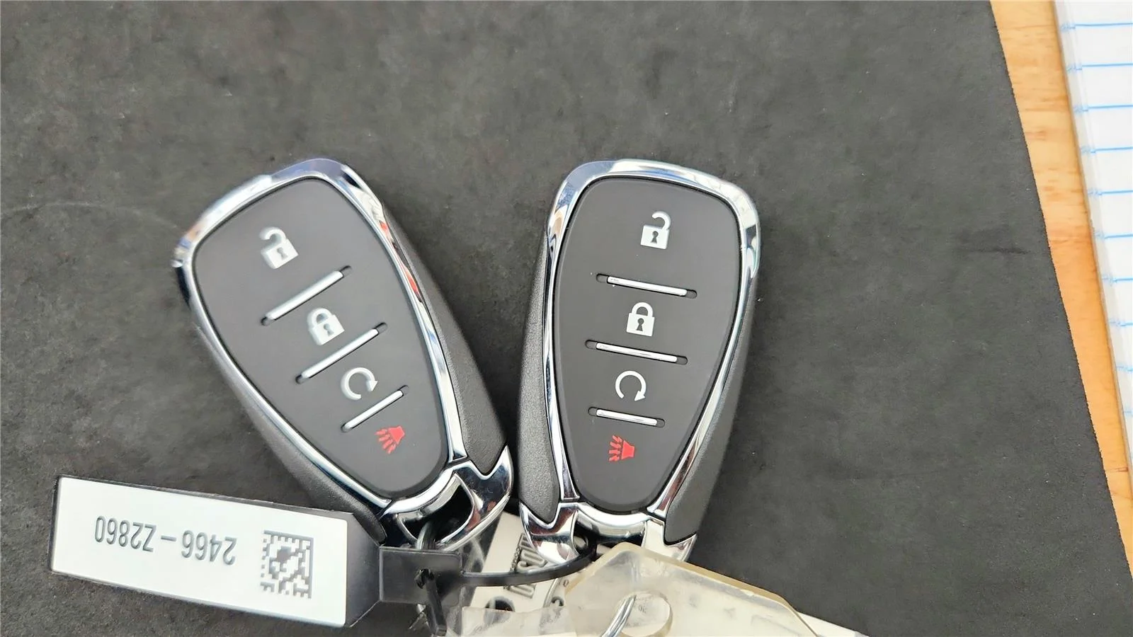 New 2026 Mosaic Black Metallic Chevrolet ACTIV image 13