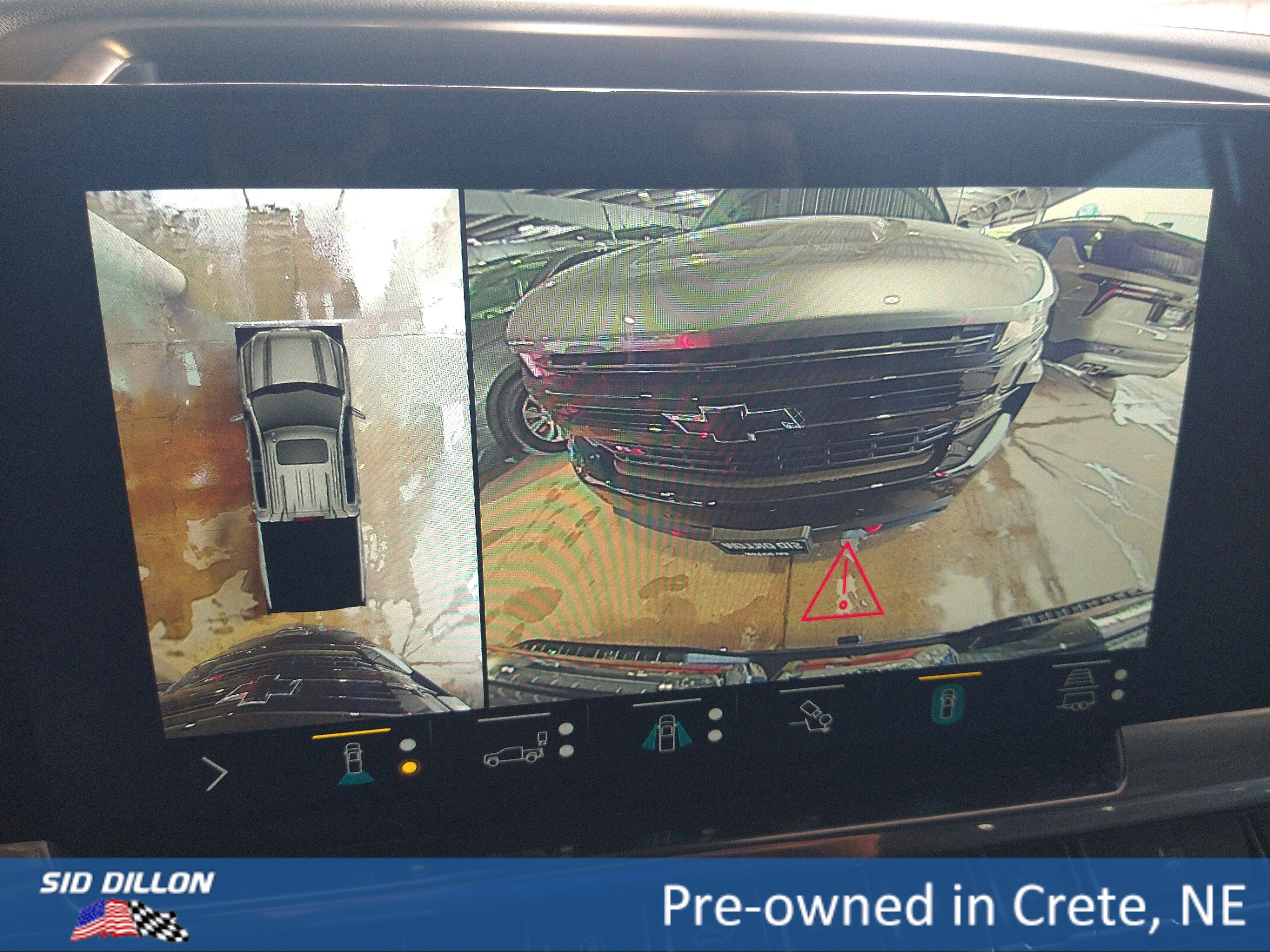 Used 2022 Onyx Black GMC SLT image 6
