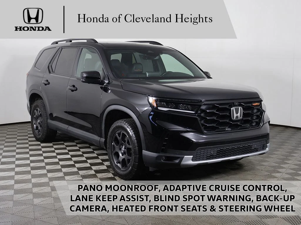 2024 Honda Pilot TrailSport AWD's photo