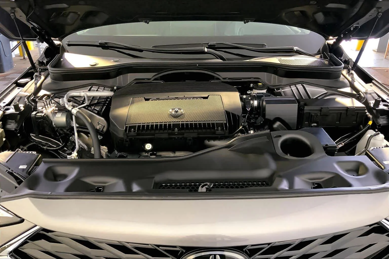 New 2026 Liquid Carbon Metallic Acura With Advance Package image 15