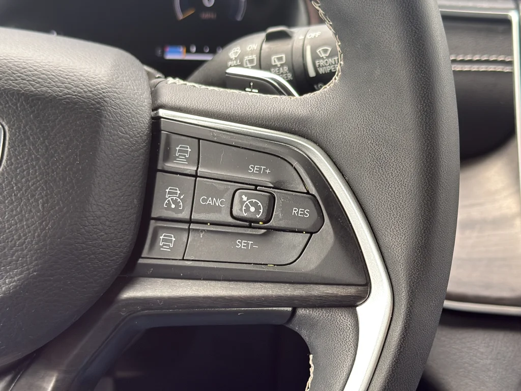 Used 2023 Black Jeep Limited image 21