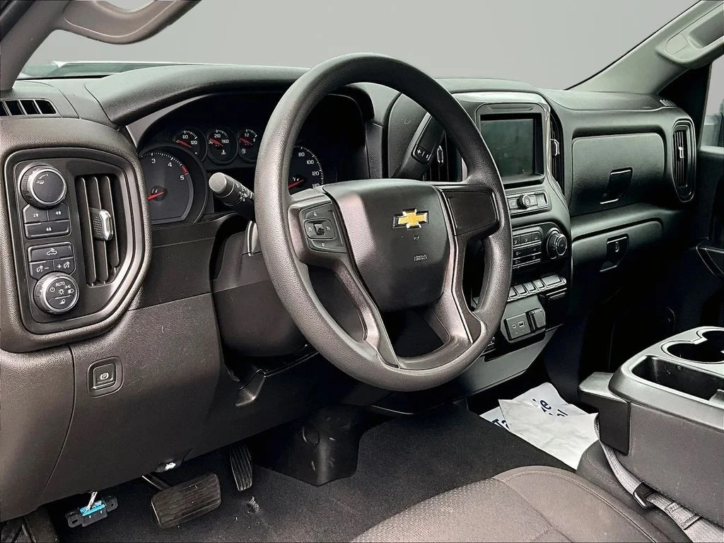 Used 2021 Silver Chevrolet Custom image 13