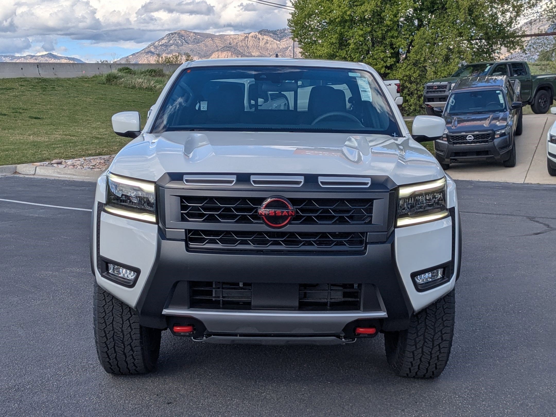 New 2026 Glacier White Nissan PRO-4X image 9