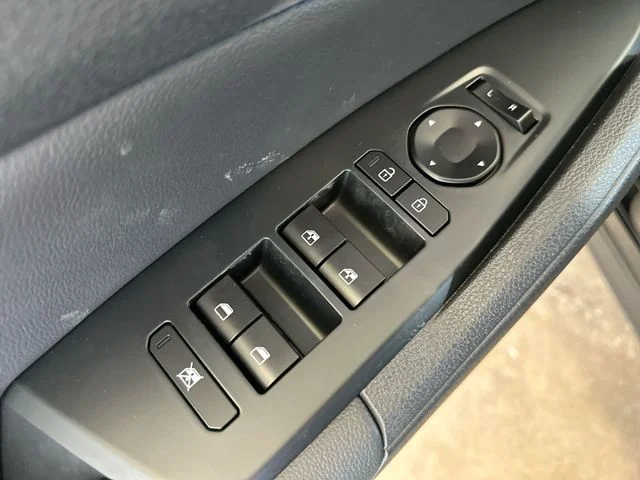 New 2026 Ebony Black Kia X-Line image 17